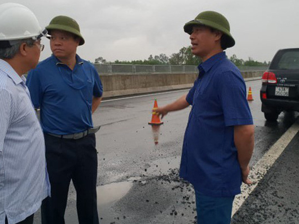 Thứ trưởng Bộ GTVT công bố tên 2 nhà thầu thi công đoạn cao tốc 34 nghìn tỉ hư hỏng