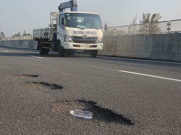 Hé lộ khoảng nợ khủng của chủ đầu tư cao tốc Đà Nẵng - Quảng Ngãi