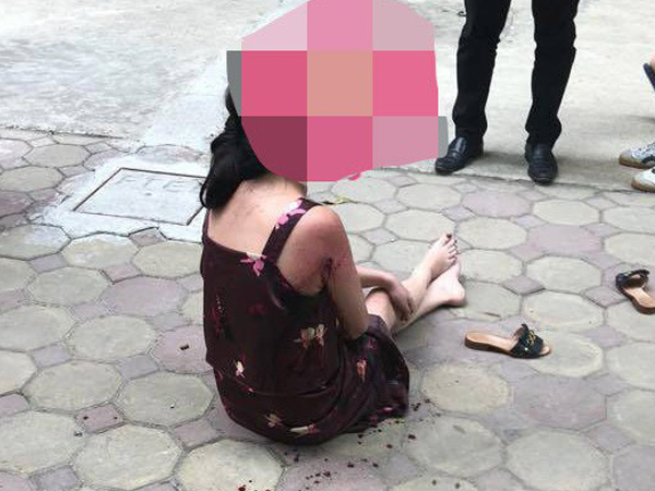 Mẹ nghi can nổ súng bắn vợ: Trong lúc không kiềm chế được mới hành động dại dột