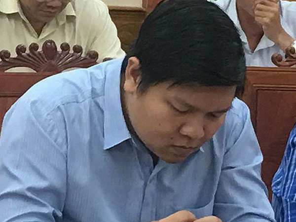 Cựu phó giám đốc sở ở Bình Định khiếu nại việc xóa đảng tịch