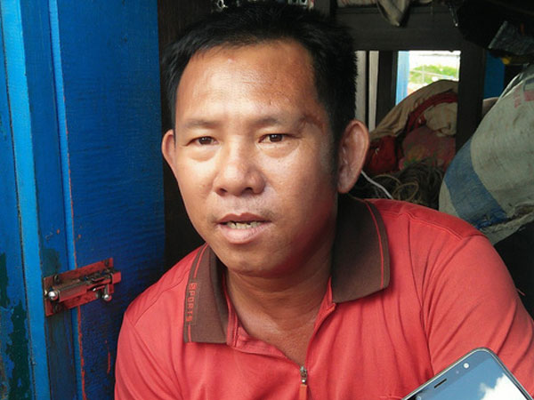 Ngư dân bàng hoàng kể lại giây phút bị tàu lạ đâm giữa biển
