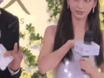 Angelababy gặp sự cố tuột váy vì vóc dáng gầy gò