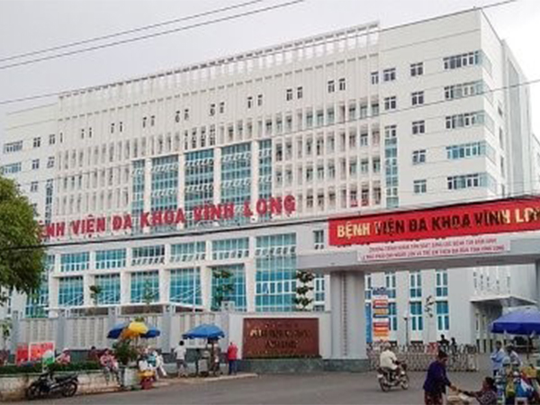 Bệnh nhân nhảy từ tầng 7 bệnh viện trong lúc người nhà đi lấy kết quả xét nghiệm