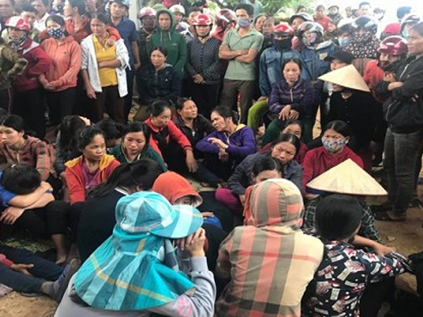Gia đình 4 người treo cổ chết ở Hà Tĩnh : Hai cháu bé là nạn nhân trong cơn quẫn bách của bố mẹ