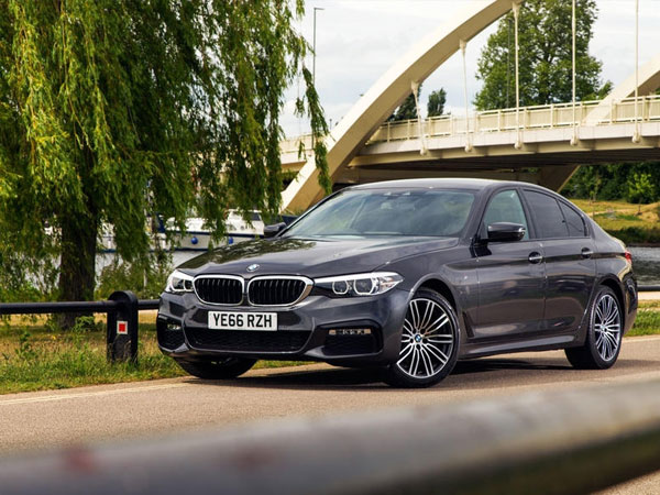 Dòng xe BMW 5-series nữ tài xế điều khiển gây tai nạn kinh hoàng được ứng dụng công nghệ an toàn nào?