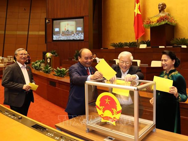 Những hình ảnh đại biểu Quốc hội bỏ phiếu bầu Chủ tịch nước