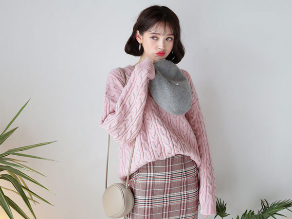 Sắm đủ 5 mẫu áo len này, các nàng sẽ chẳng còn lo mặc gì vừa xinh vừa ấm trong mùa đông năm nay