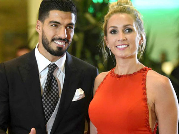 Tiền đạo Luis Suarez có con thứ ba
