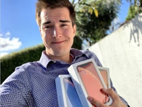 iPhone Xr bắt đầu tới tay người dùng toàn thế giới
