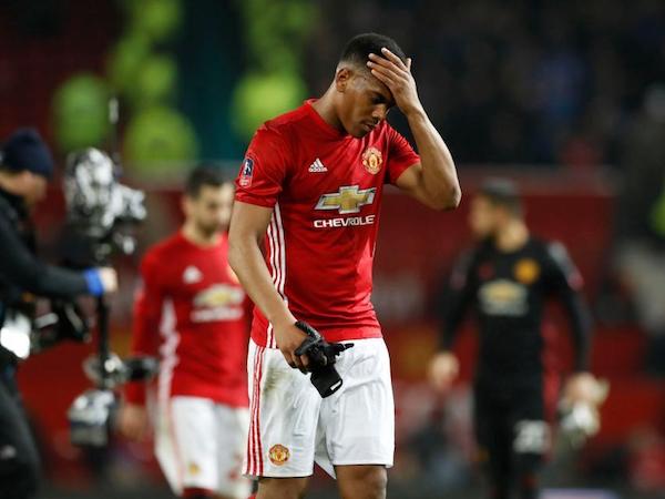 Martial bất ngờ lật kèo khiến sếp MU bấn loạn