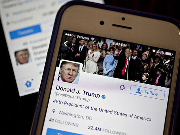 Tổng thống Donald Trump phủ nhận dùng iPhone bằng một tweet được đăng bằng... iPhone