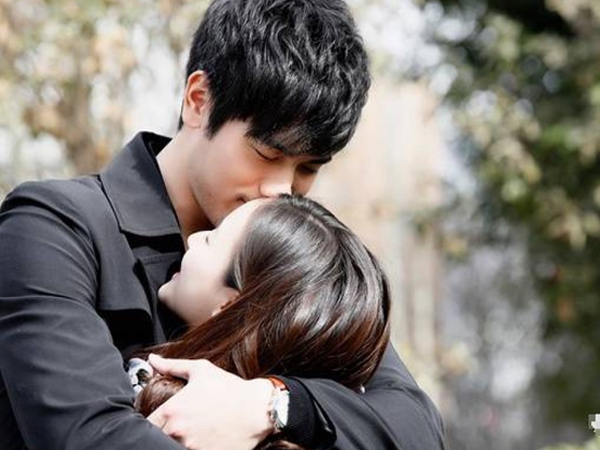 Vô tình phát hiện trong ví chồng có thứ này, vợ biết ngay bị phản bội và hành động cao tay để vạch trần