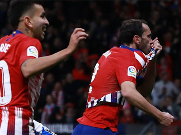 Atletico dẫn đầu La Liga, Real rơi xuống thứ tám