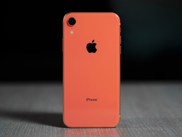 Chiếc iPhone giá hời nhất 2018 ế ẩm ngoài dự kiến