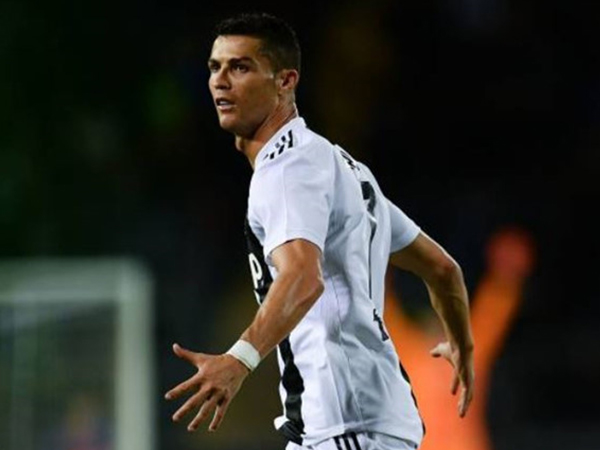 Ronaldo lập cú đúp, Juventus ngược dòng hạ Empoli