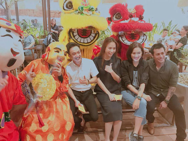 Xuất hiện tình tứ bên Đàm Thu Trang, Cường Đô La để lộ thông tin đám cưới trong cuộc trò chuyện với bạn bè