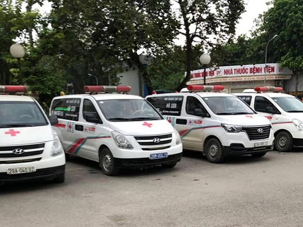 Xe cấp cứu 'dù' được cấp biển xanh?