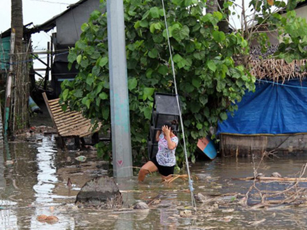 Bão Yutu đổ bộ, gây lũ lụt và lở đất ở Philippines
