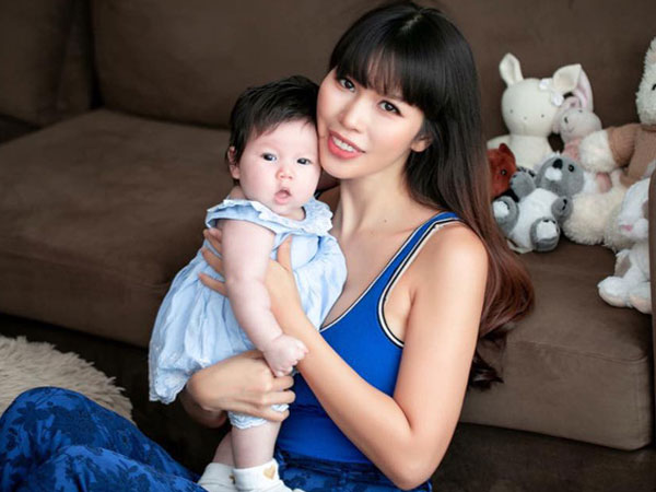 Hà Anh khoe ảnh chồng con, người tình tin đồn một thời đã có hành động văn minh này
