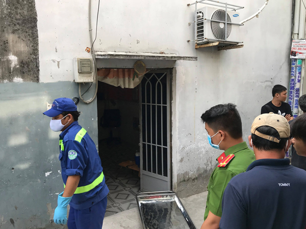 TP.HCM: Người cậu ngã quỵ khi phát hiện cháu ruột treo cổ tử vong trong căn nhà khép hờ
