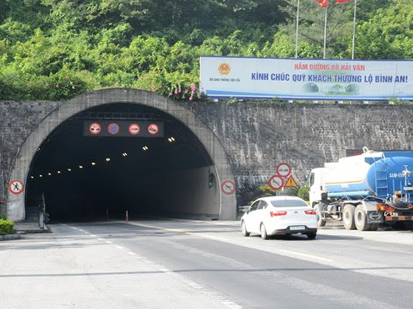 Vụ hầm Hải Vân có nguy cơ đóng cửa vì thiếu tiền điện: 'Chiêu trò' của nhà đầu tư?
