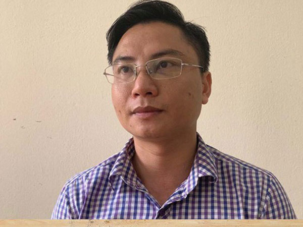 Bắt tạm giam bạn gái của cộng tác viên giả danh nhà báo cưỡng đoạt tài sản