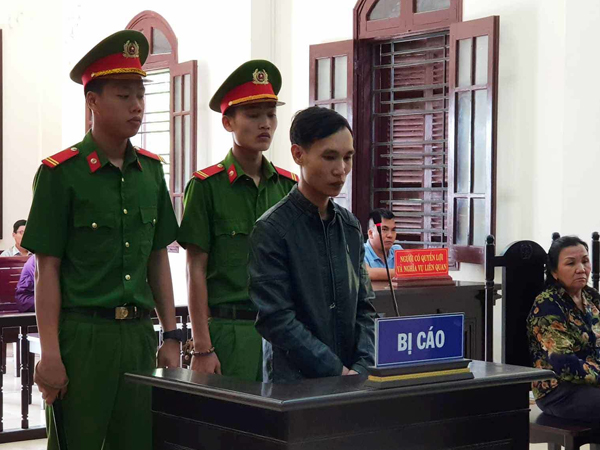 Bộ xương dưới gầm giường tố kẻ giết bạn chôn xác 7 năm