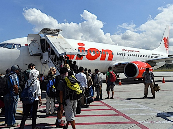 Tiết lộ sốc của hành khách trên máy bay Indonesia một ngày trước thảm kịch