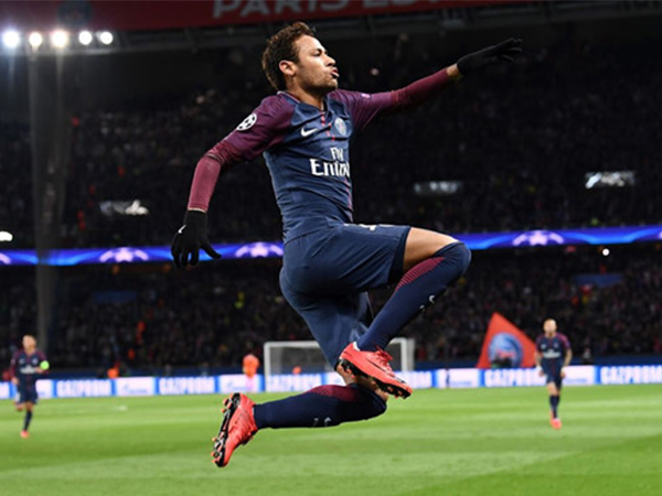 Neymar đối diện nguy cơ ngồi tù 6 năm vì gian lận thuế