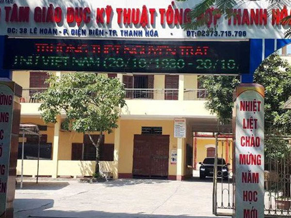 Vụ 7 học sinh ở Thanh Hóa bị đuổi học vì xúc phạm thầy cô trên Facebook: 'Có những tin nhắn rất bậy và còn dọa đốt trường'