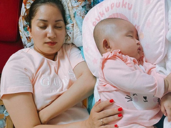 Vừa sinh được 4 tháng, Khánh Thi bất chợt lộ bụng to, nghi vấn mang thai lần 3?