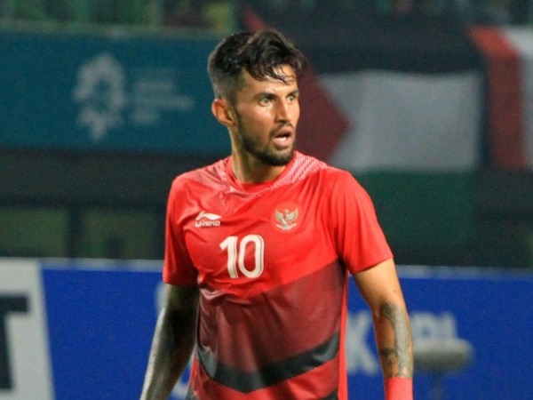 Trụ cột Indonesia không muốn lên tuyển dự AFF Cup