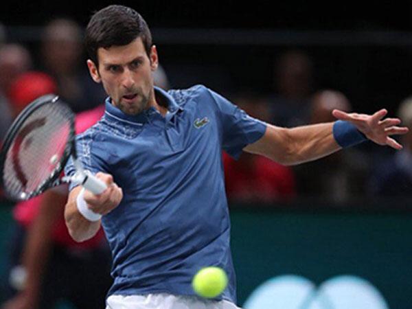 Djokovic gặp Federer ở bán kết Paris Masters