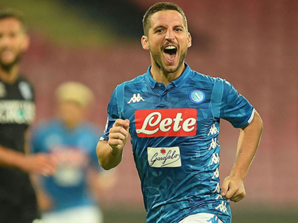 Napoli 5-1 Empoli: Hat-trick dành cho Mertens