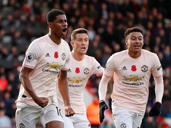 Rashford ghi bàn phút bù giờ, Man Utd nhọc nhằn giành ba điểm