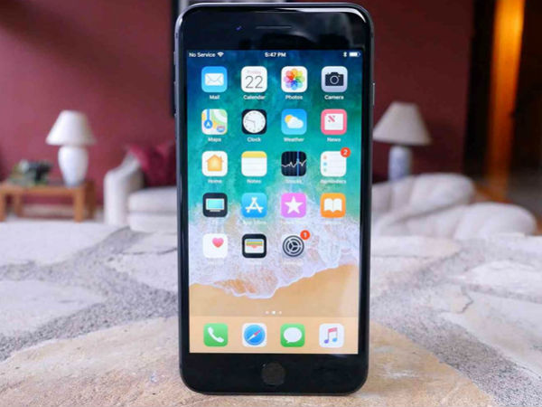 Apple bán iPhone 8, 8 Plus hàng tân trang giá từ 449 USD