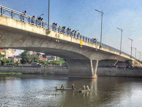 Vụ nữ sinh mang bầu nhảy cầu tự tử sau khi cãi vã với bạn trai: Nạn nhân mắc bệnh về não