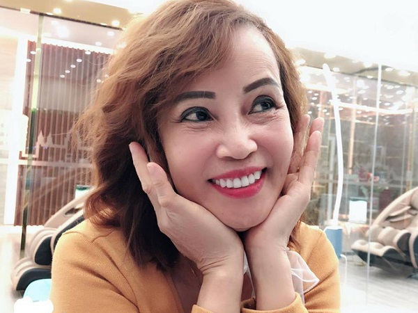 Cư dân mạng phát sốt với clip tình cảm và tâm thư mùi mẫn gửi chồng của cô dâu 62 tuổi