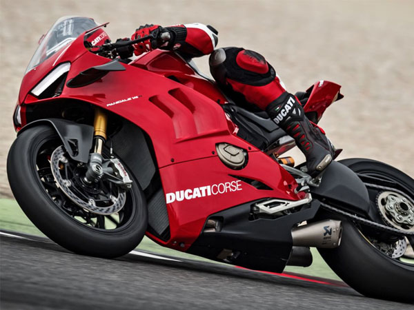 Panigale V4 R - siêu môtô mạnh nhất của Ducati sở hữu cánh gió