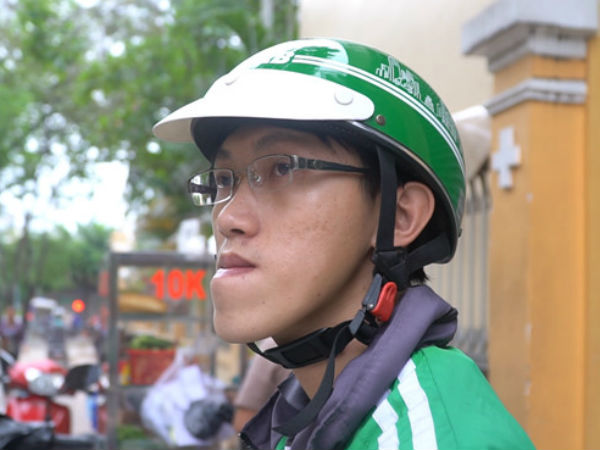 Bức tâm thư đẫm nước mắt và điều kỳ diệu cho ‘thạc sĩ xe ôm’