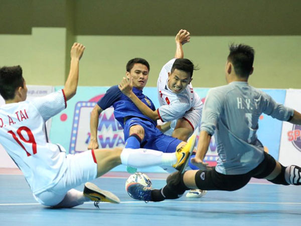 Thua ngược Thái Lan, ĐT futsal Việt Nam gặp Malaysia tại bán kết