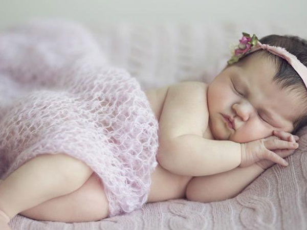 4 tư thế ngủ chứng tỏ trẻ sơ sinh thông minh, kiểu nằm nguy hiểm nhất lại IQ cao nhất