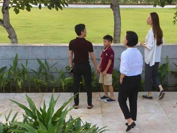 Bị bắt gặp cùng con trai đi xem nhà, dân mạng lại xôn xao khẳng định Cường Đô La và Đàm Thu Trang sắp đám cưới