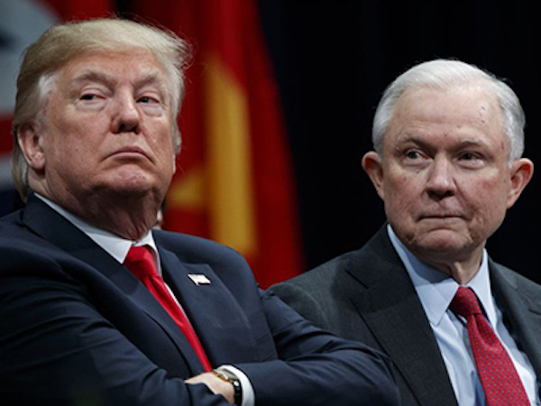 Phe Dân chủ yêu cầu điều trần khẩn vì Trump sa thải Bộ trưởng Tư pháp