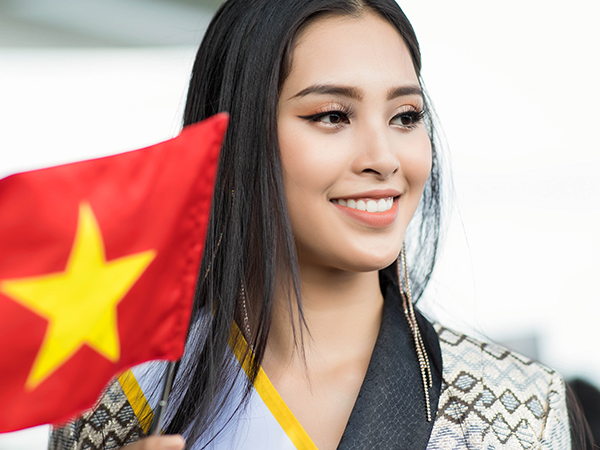 Vừa đến Miss World đã gây chú ý, Tiểu Vy được dự đoán lọt Top 10