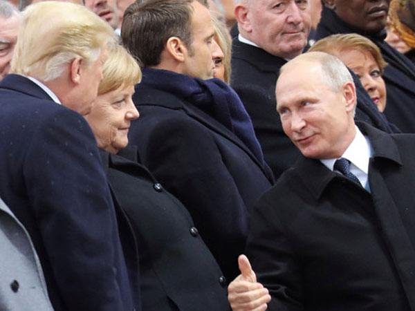 Putin nói có cuộc đối thoại tốt với Trump tại Paris