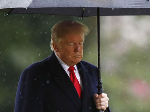 Chuyến thăm châu Âu bị coi như 'thảm họa' của Trump