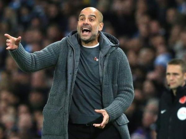 Pep Guardiola bị điều tra vì phát ngôn về trọng tài trước trận derby