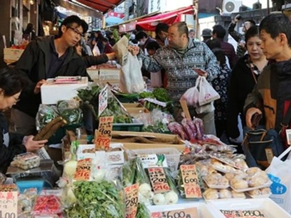 Nhật Bản tăng trưởng âm