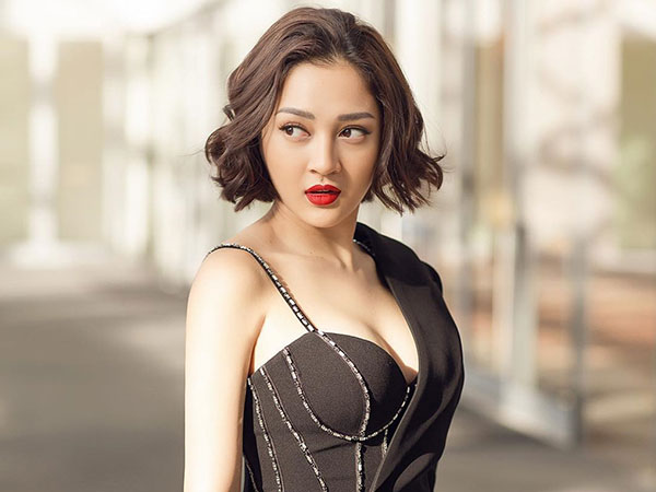 Sau ồn ào là người thứ ba, Bảo Anh bất ngờ đăng dòng trạng thái ẩn ý